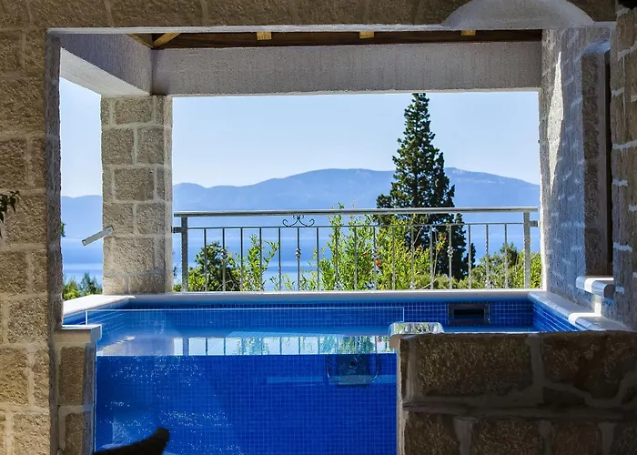 Strnj Villa Zivogosce