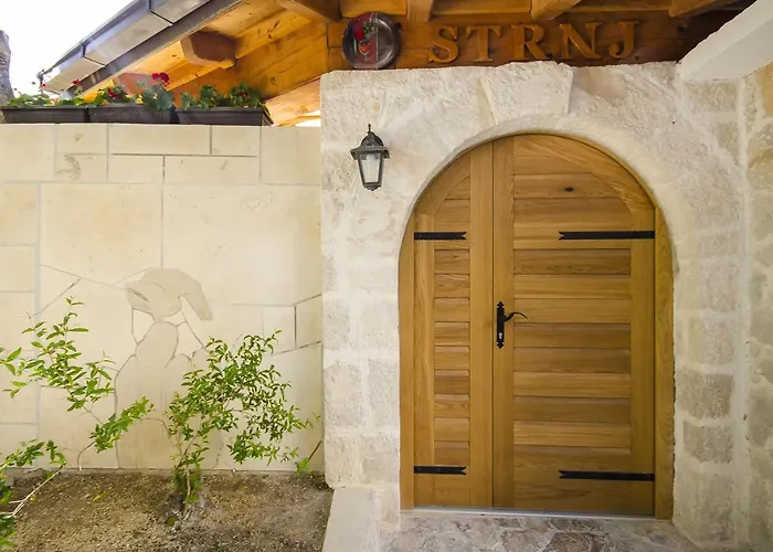 Strnj Villa